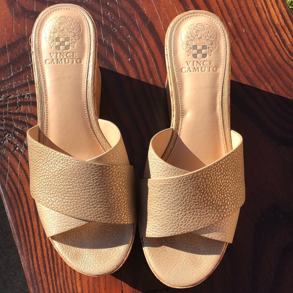Vince Camuto Wedges